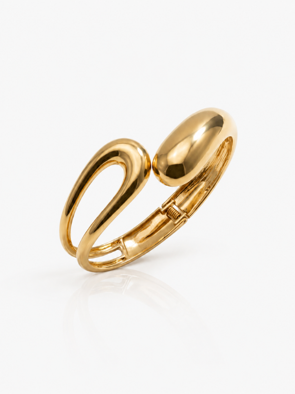 Pebble Loop 18K Gold Plated Bangle