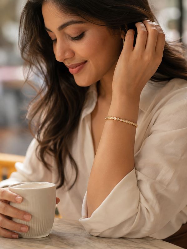 HoneyComb  18K Gold Plated Bangle